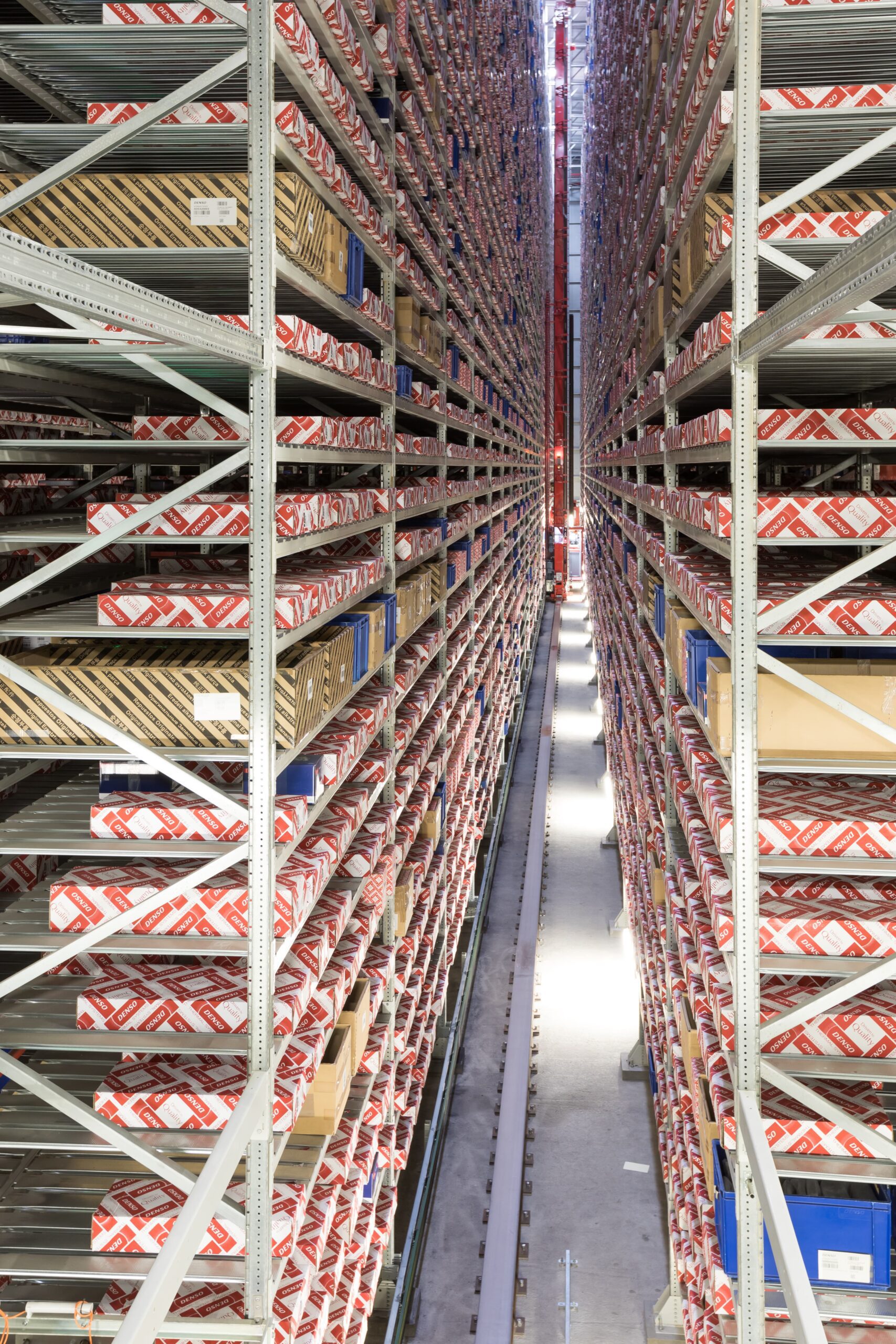 AUTOMATICO CON MINILOAD PER SCATOLE O CASSETTE